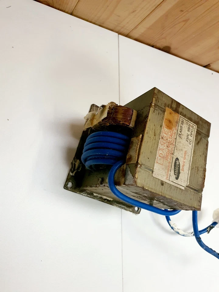 Samsung SHV-E1049A High Voltage Transformer - Image 2 of 4
