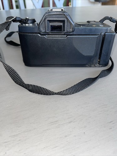 Canon T50 Vintage Camera 35mm Film Analog Canon Lens FD 50mm - Picture 3 of 9