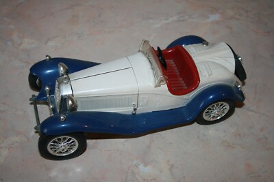 Burago Alfa Romeo 2300 Spider 1932 Scale 1/18
