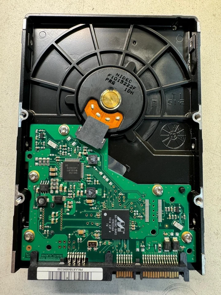 HP 482915-001 HD321HJ HD321HJ/B 320GB 7.2K RPM 8 MB CACHE 3 Gb/s SATA 3.5" HDD - Image 3 of 4