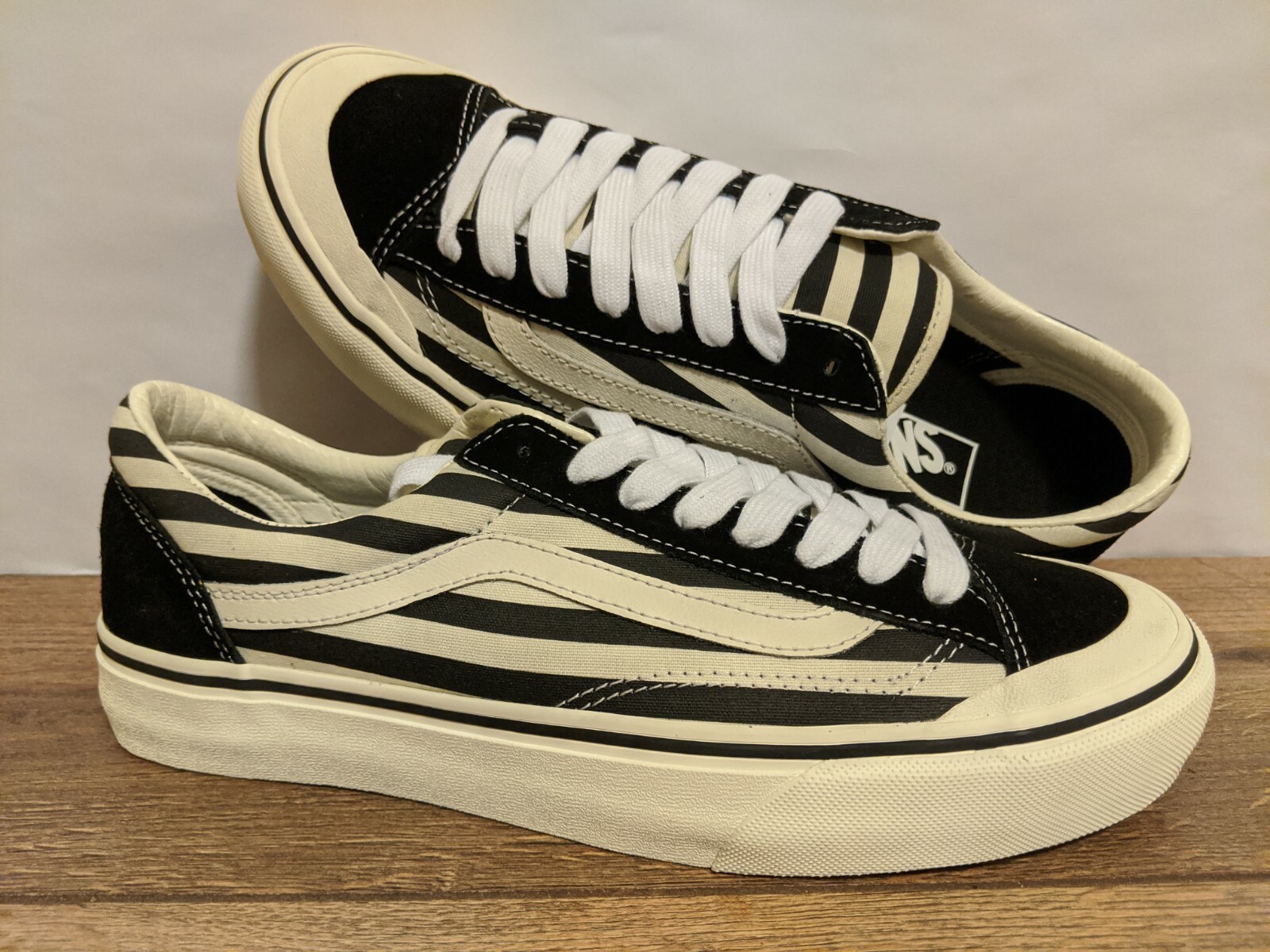 vans style 36 sf black & marshmallow stripe skate shoes