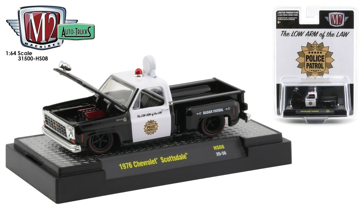1:64 M2 Machines *HOBBY EXCLUSIVE* 1976 Chevrolet Scottsdale