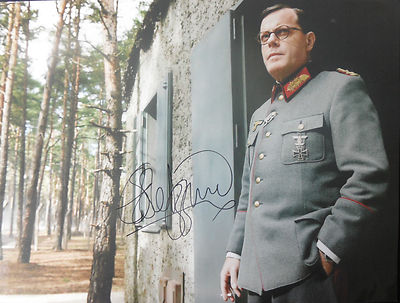 EDDIE IZZARD signiertes 16x12 Foto WALKYRIE COA