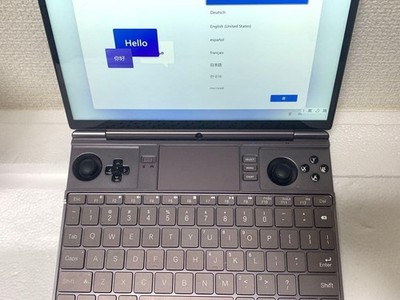 GPD WIN Max 2 Portable Gaming UMPC G1619-03 Ryzen 7 6800U 32GB/1TB SSD MIT BOX