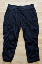 The North Face Aphrodite Capri Pants Women's Large Black Outdoors NF0A2UO6