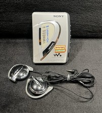 Sony Walkman WM-FX197 AM/FM Radio Cassette Player Mega Bass Tested Read