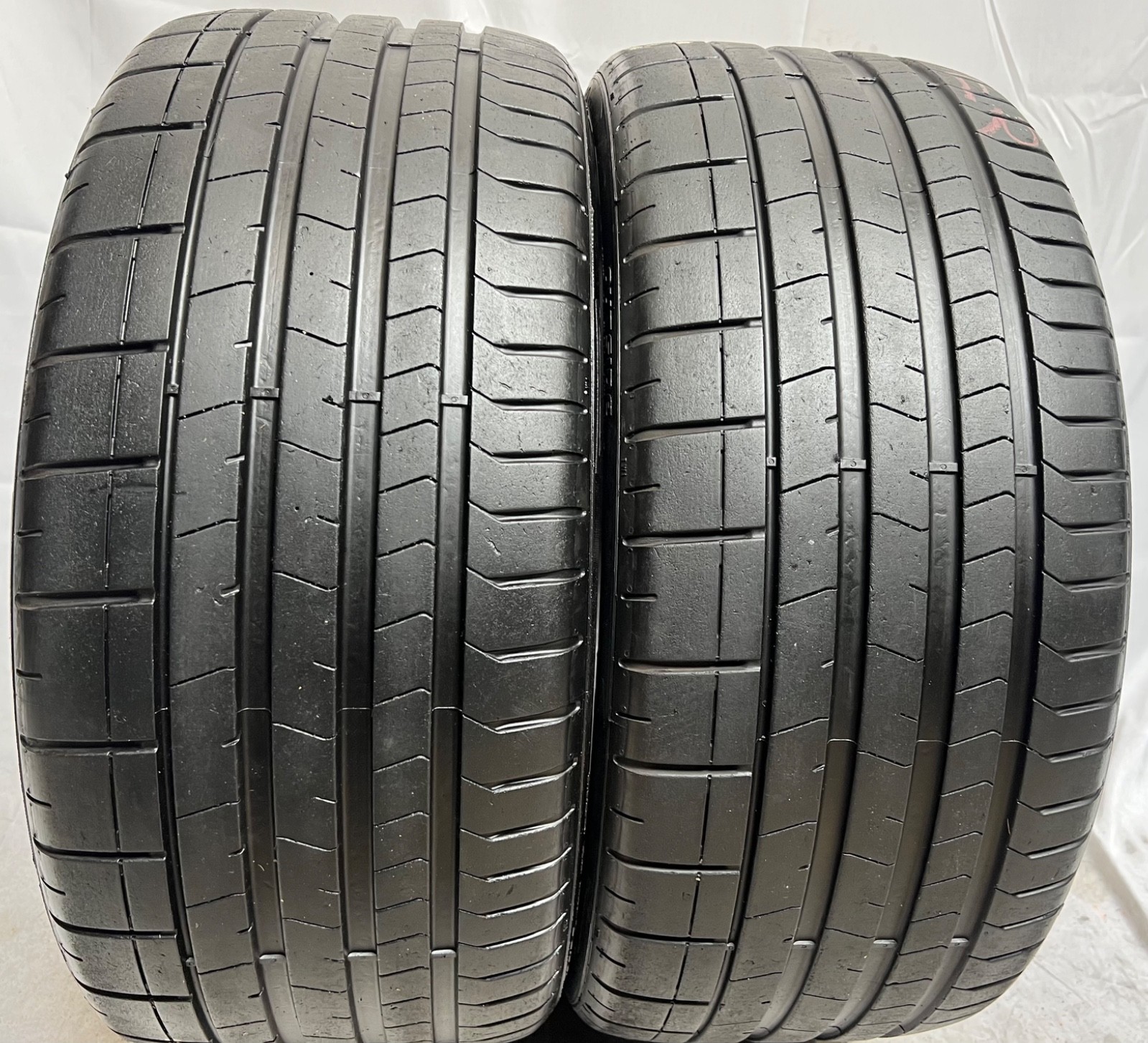 2 - NO REPAIRS 245/35ZR20 XL (95Y) Pirelli P Zero PZ4 (F02) Ferrari OEM - 5121
