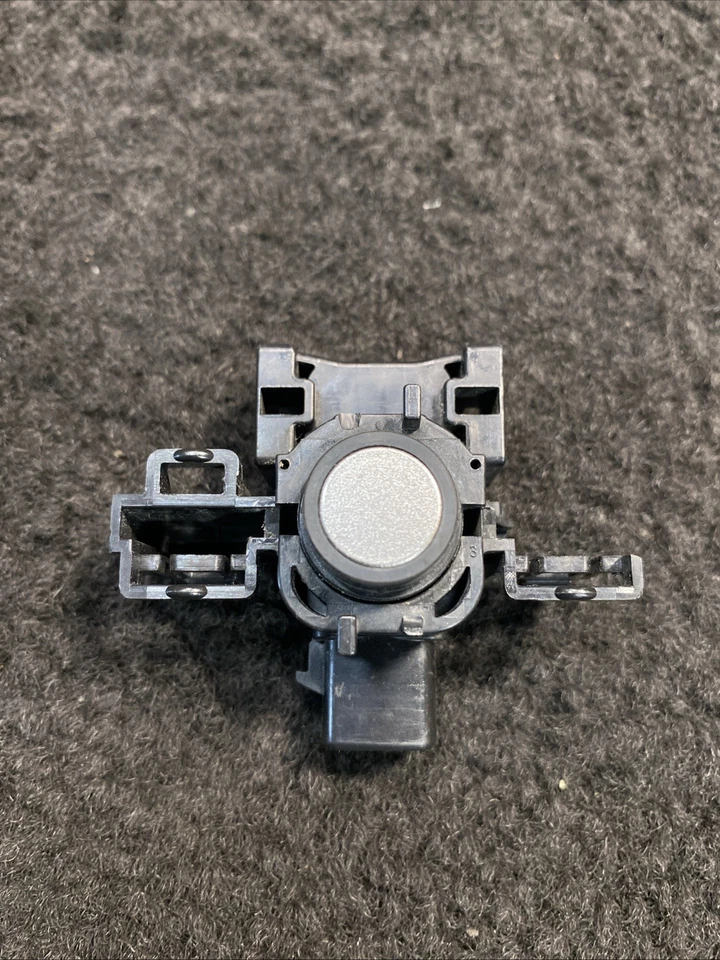 Sensor de ayuda de estacionamiento para parachoques trasero Lexus RC300 2015-2017 OEM 89341-53010-B2 Foto 2 de 4
