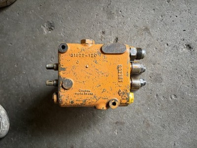 Cessna Heavy Equipment Hydraulic Valve 31822-120 Component Made in USA
