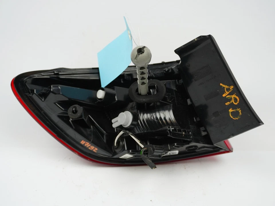 Rücklicht Rechts Angebot RENAULT Clio V Phase 1 - 1.3i Tce 130ch - Bild 3 von 4