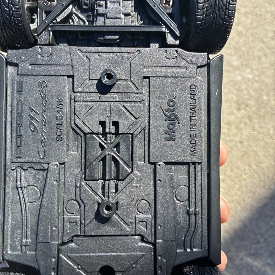 Hot Wheels 1:18 Scale Metal Collection Porsche GT3 Mattel 2003 - Image 3 of 4