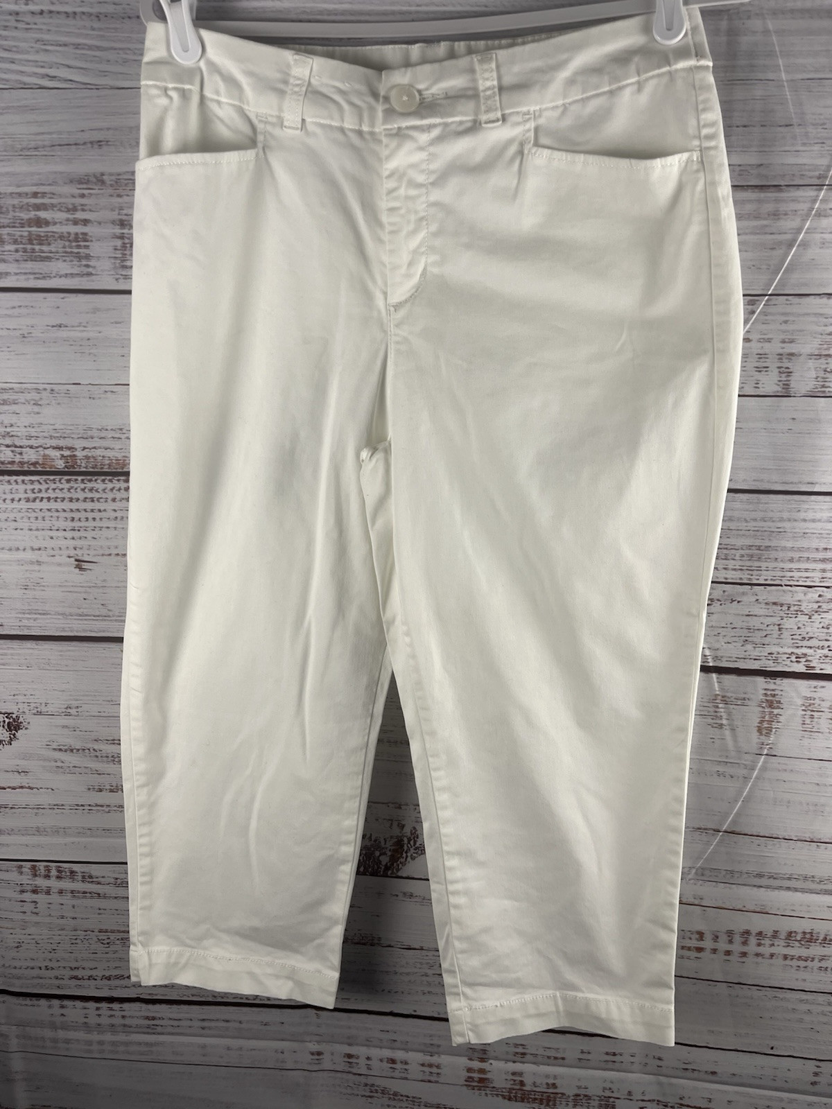 Croft & Barrow Capri Pants  Women's Size 10 White Stretch Pockets