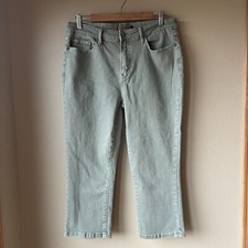 JUDY BLUE Capri Jeans Sage Green Garment Dyed Women  s Size 15/32 High Waisted