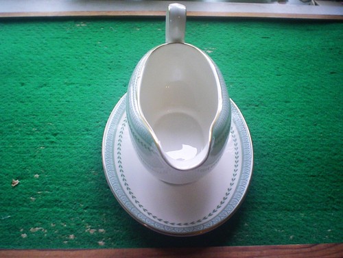 ROYAL DOULTON BERKSHIRE TC1021 GRAVY BOAT AND BASE 1ST - Picture 3 of 7