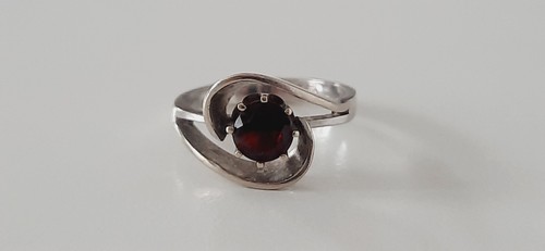 GOLD RING ° 585 / 1000 ° 14 K ° GARNET ° gold jewelry ° white gold ° garnet stone - Picture 3 of 10