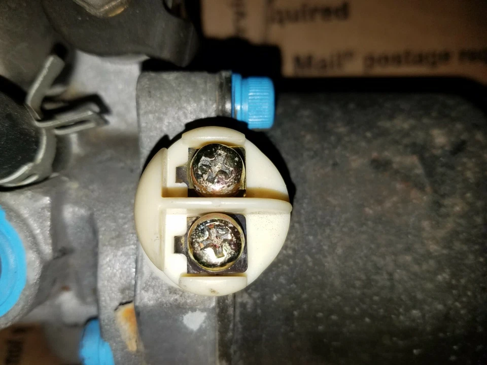 ACUMULADOR BOMBA FRENO ABS 4RUNNER 98 A 10 LEXUS SC430 GS300 GS400 GS430 GX470 Foto 2 de 4