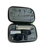 Welch Allyn 3.5V 71050-C Set, 11710 Ophthalmoscope, 23810 MacroView OTOSCOPE