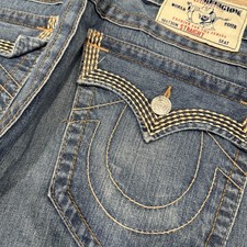 True Religion Jeans Mens 31 Straight Whiskers Stitched Flap Pockets USA Made