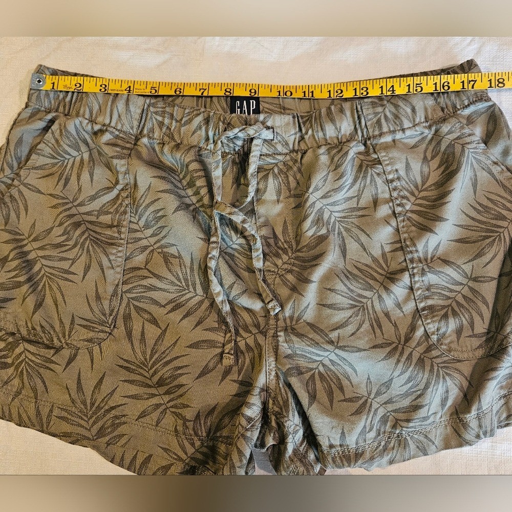 Gap Pull On Olive Green Leaf Pattern 3" Shorts La… - image 7
