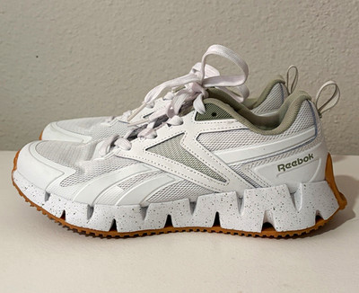 Reebok Zig Dynamica 3 Women s Mesh Lace-Up Low Top Sneakers White/Sage Green 7.5