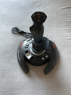 Thrustmaster T.Flight Stick X, Joystick mit Rudersteuerung