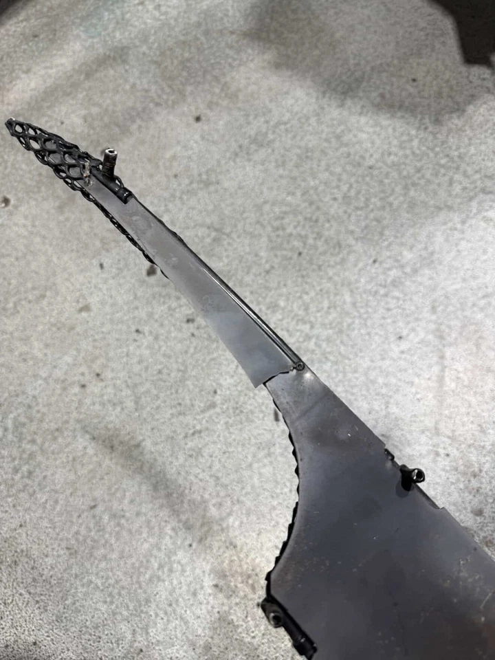 MERCEDES-BENZ SL R230 Rear Bumper Center Grille A2308851853 NEW 230-885-18-53 - Image 4 of 4