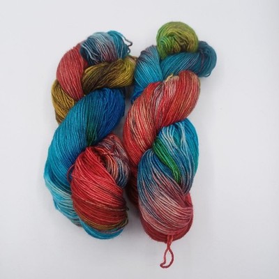 (9,90 /100 g) handgefärbte Sockenwolle 4 fach Färbung Sommergewitte Creativ-Ecke