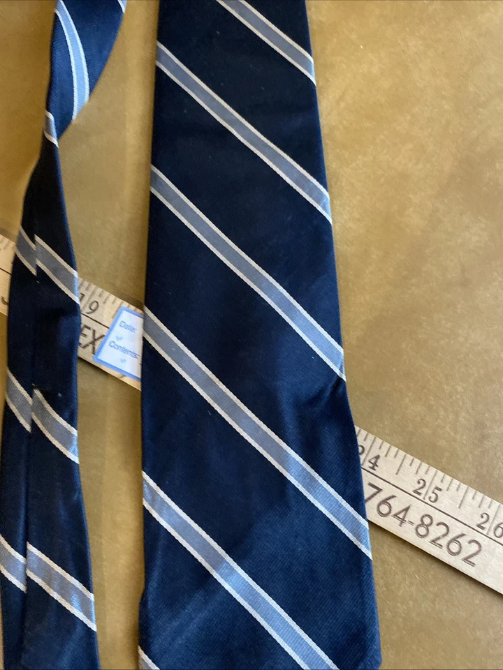 Gravata Talbots Vintage Masculina Listrada Preta e Prata Clássica Casamento Igreja - Imagem 2 de 4