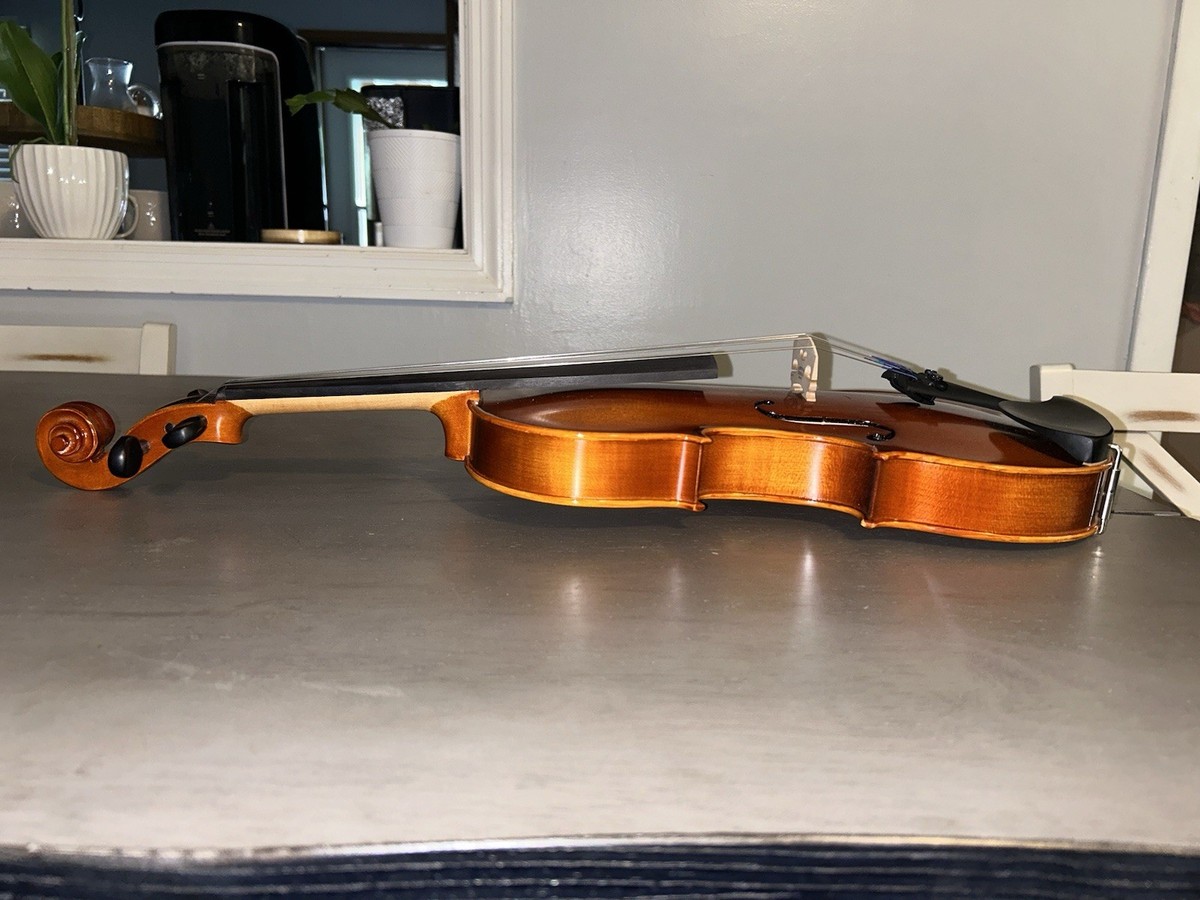 Samuel Eastman VL100 4/4 Violin - Excellent Condition w/ Case, Bow