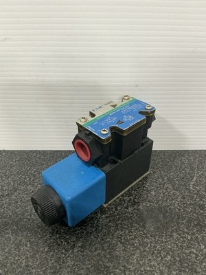 Vickers DG4V-3S-2A-M-FTWL-B5-60 Hydraulic Directional Valve DG4V3S2AMFTWLB560