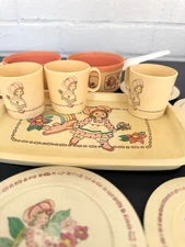 Strawberry Shortcake Chilton play Dishes, pots, pans, and cups Vintage 80’s