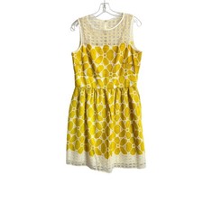 Gabby Skye Yellow White Lace Geometric Floral Fit Flare Dress Size 8 Sleeveless