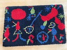 Wollteppich mit Joan Miro Motiv, sehr dekorativ