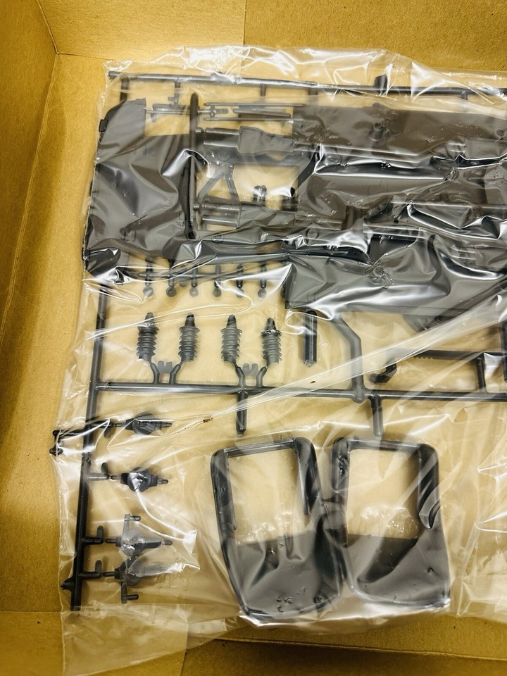 ② REVELL 1/12 FERRARI 275 GTB * NOUVEAU et RARE