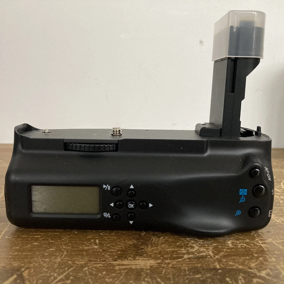 MK 7 DL Multi Power Battery Pack Canon 7D Grip Proffesional Camera - Image 4 of 4