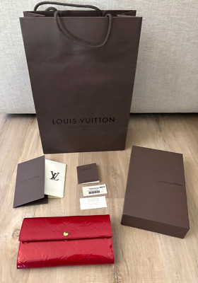 Louis Vuitton SARAH Long Wallet Pomme D'Amour Vernis LV Monogram Box Patent Red