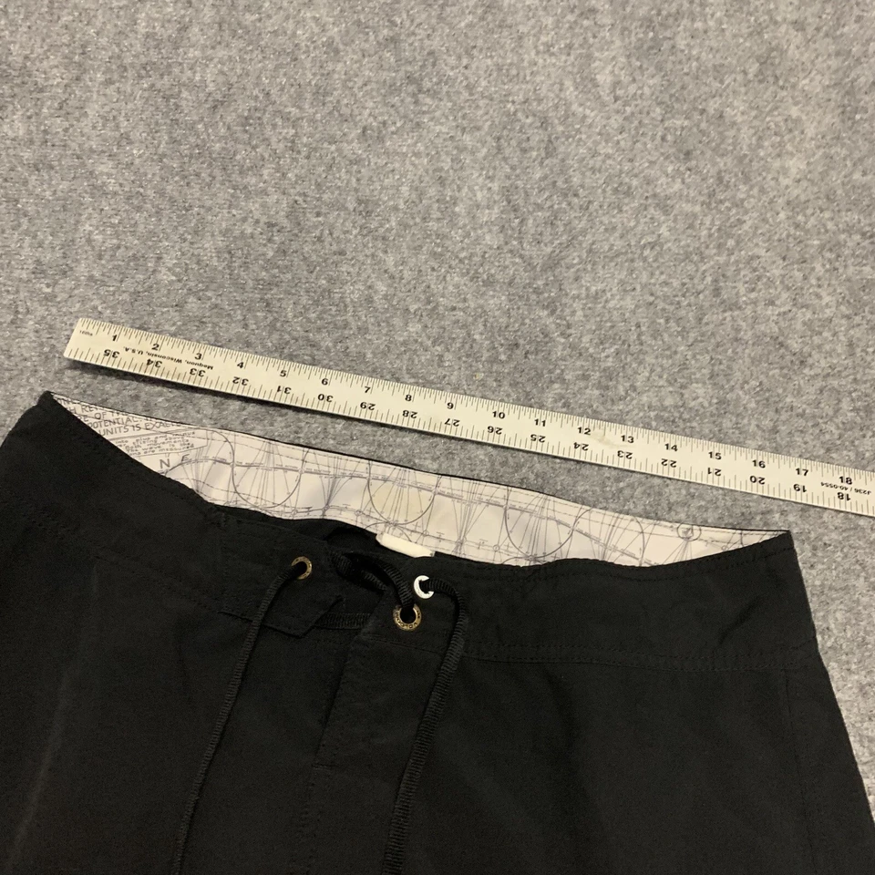 VOLCOM Swim Shorts Men's Large drawstring Pull On Unlined Hybrid Pocket - Image 3 of 4