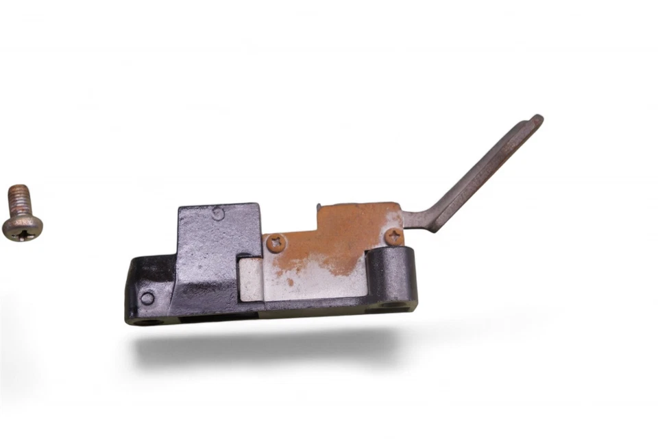 1985 Yamaha RZ350 Kenny Roberts RZ 350 RZ-350 LC LC350 *2340A защелка сиденья  - Изображение 4 из 4