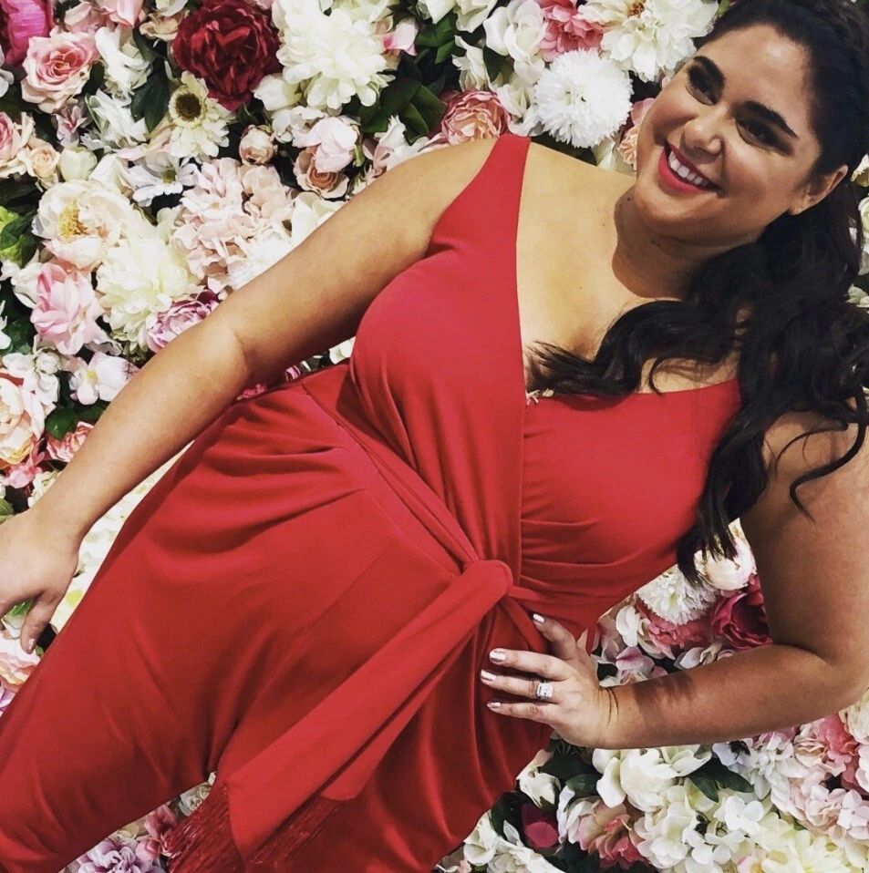 Le chateau clearance plus size dresses