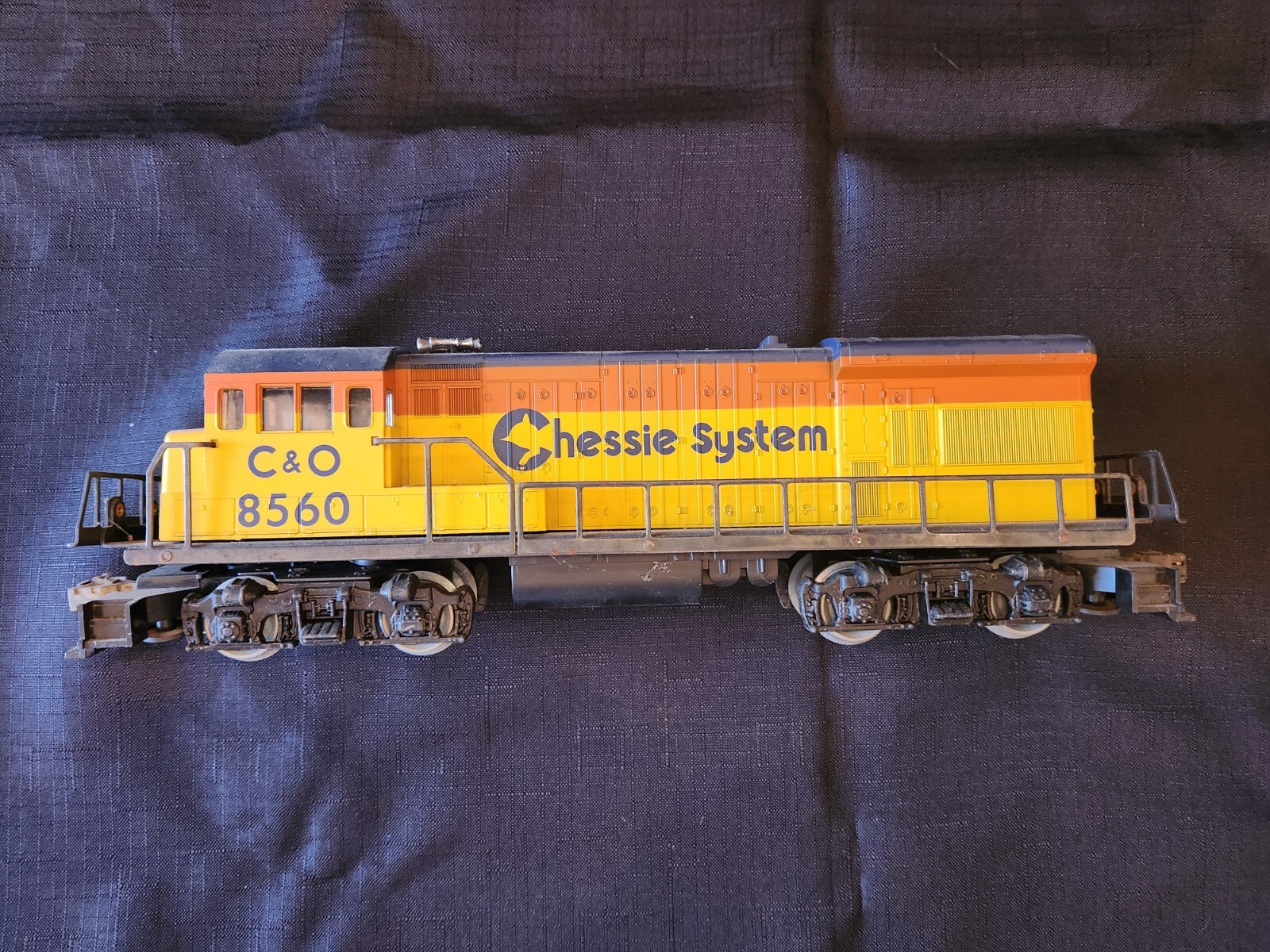 Lionel 6-8560 O Chesapeake and Ohio U36B Non-powered Diesel Locomotive