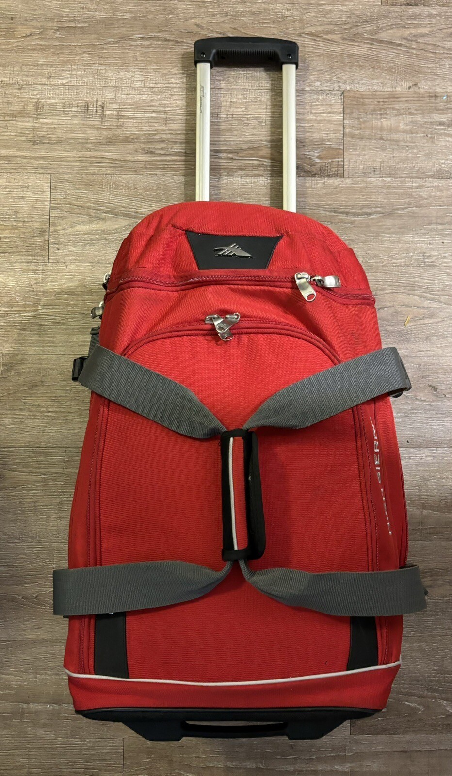 High Sierra 28 inch Drop Bottom Wheeled Pull Behind Red Duffel Bag EUC