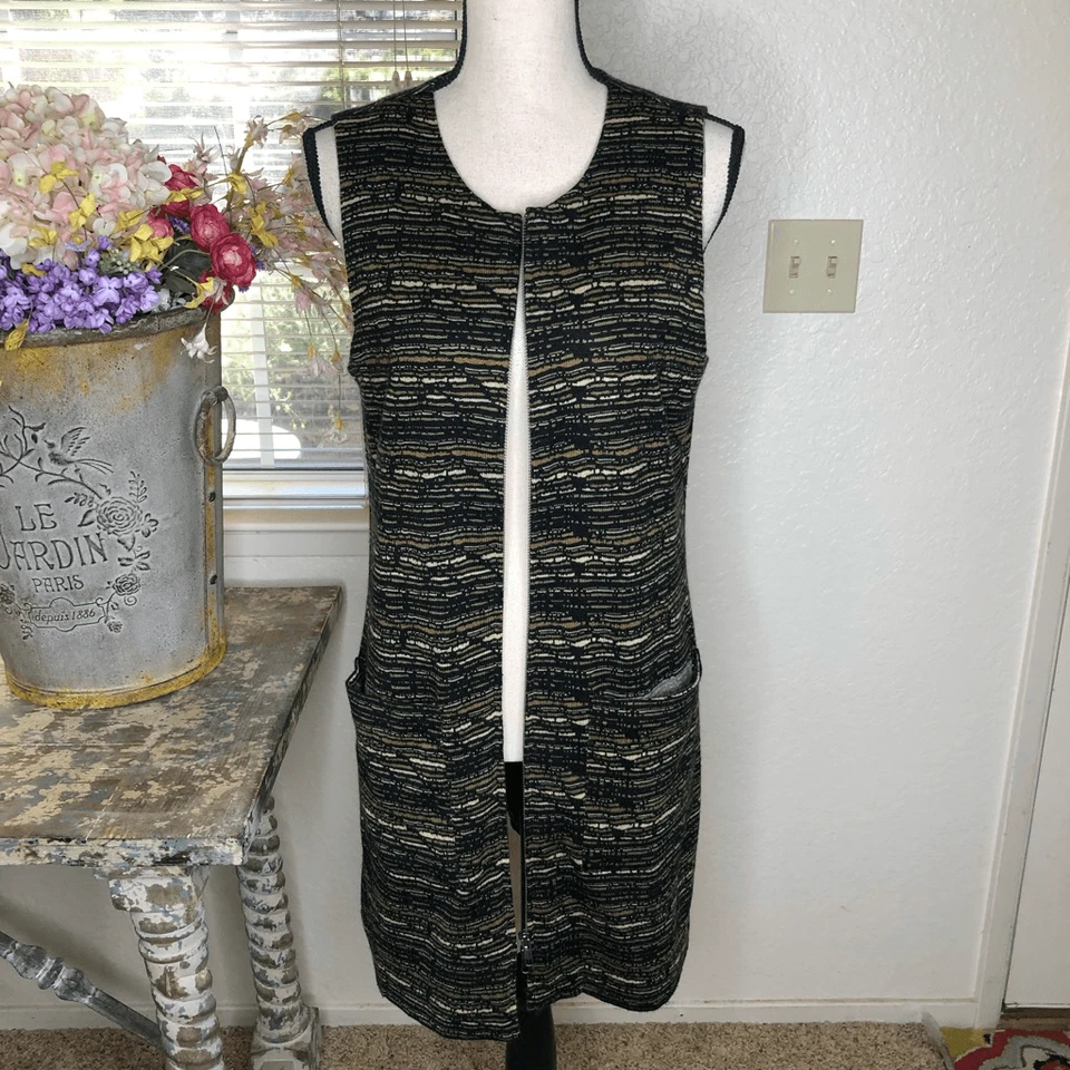 Chaleco/vestido tejido Sanctuary negro, camel, verde y blanco Foto 3 de 4