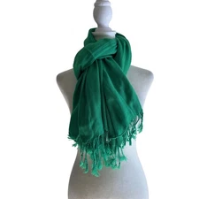Pashmina Scarf Shawl Silk Blend Green Tassel Hem Soft-Touch Comfortcore Comfy