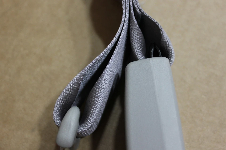 2002 LS Rear Seat Belts-Buckle End 2W4Z5460044AAE Right Lincoln FORD OEM Factory - Image 4 of 4