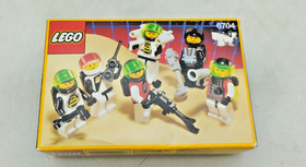 LEGO 6704 Minifigure Pack MIB BOX Space Blacktron M Tron M-Tron Figures Figures