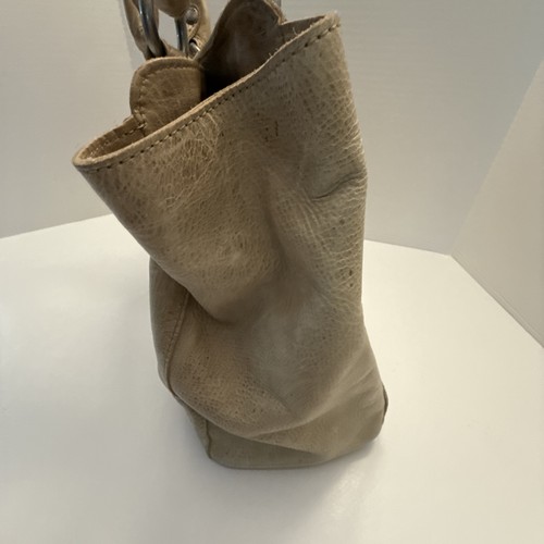 FRYE Melissa Distressed Tan Leather Tote Handbag Purse EUC with Dust Bag - Picture 16 of 21