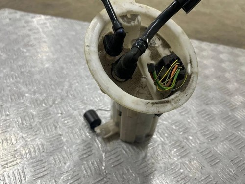 BMW 3 F30, F80 Kraftstofftankpumpe 7243972 2.00 Diesel 2013 30742502