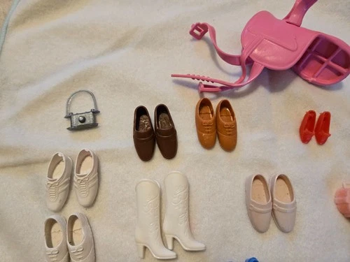 Vintage Barbie clothing, shoes & accessories