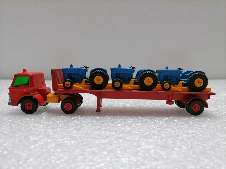 Ford Trucktor + Transportador Tansker - Caja de fósforos de colección tamaño King Inglaterra 1960 Foto 2 de 4