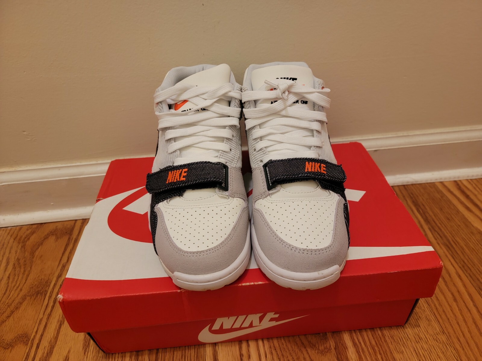 nike air trainer 1 mid
